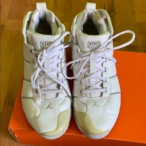 Derek Jeder White & Silver Shoes